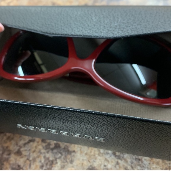 BURBERRY Sunglasses with Case - Picture 8 of 9
